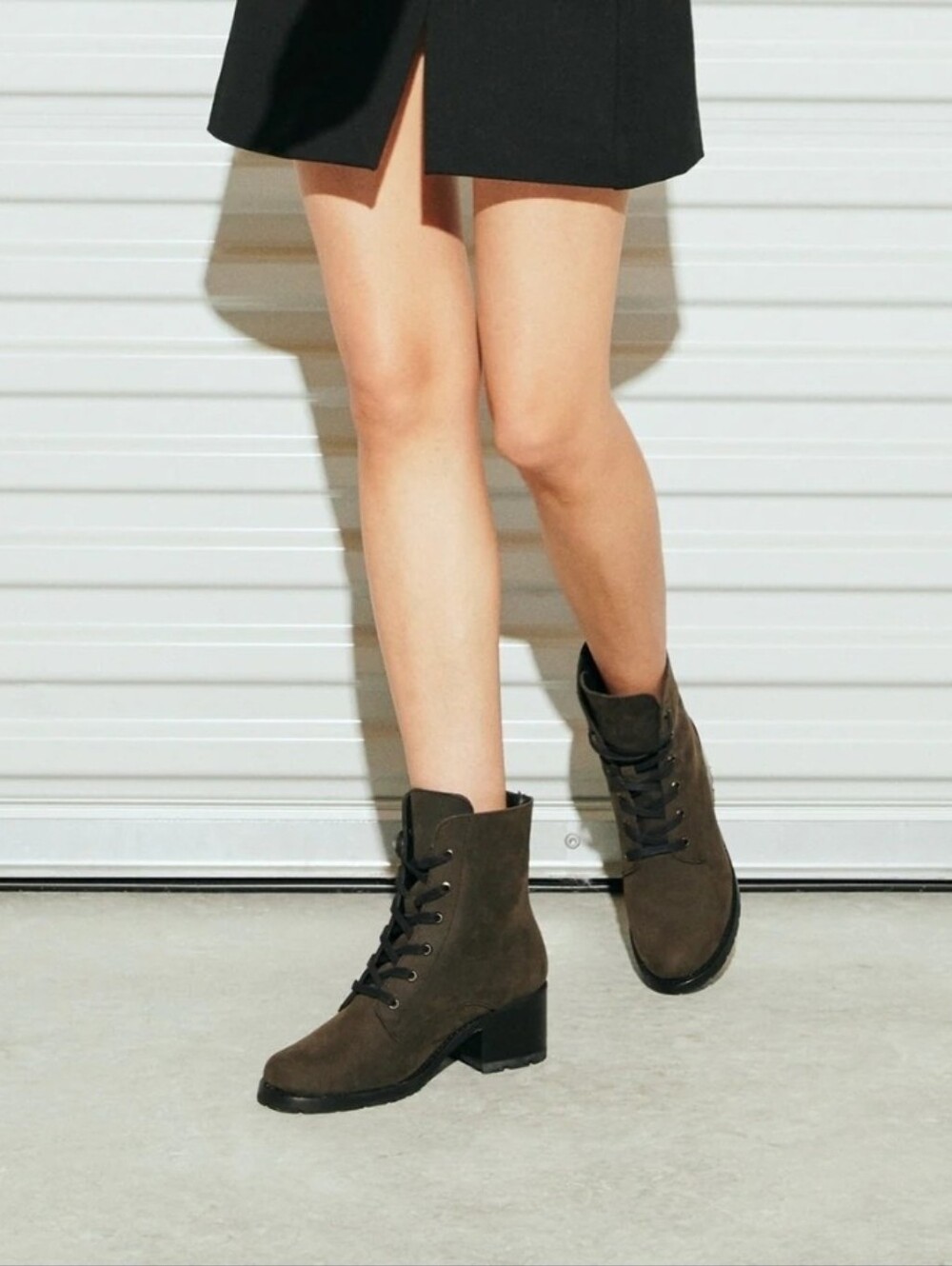 SERES Ester Lace Up Bootie Size 8